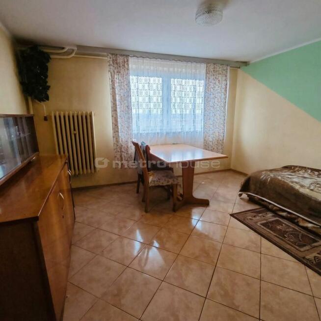 Przestronny dom z 2,5 ha ziemi w zielonej okolicy