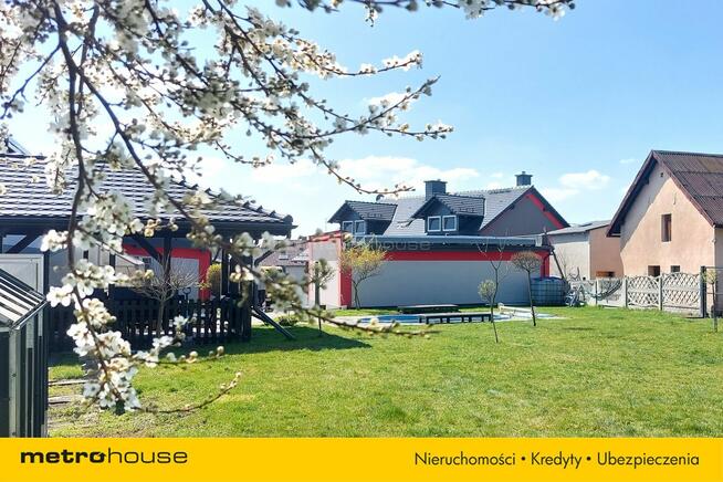 Duży dom do wprowadzenia, działka 2248 m2.