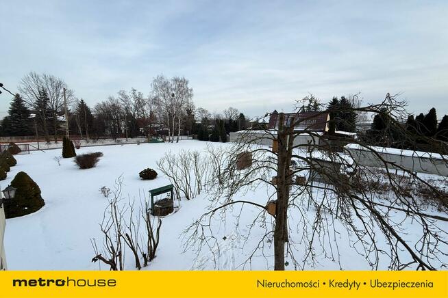 Przestronny dom z trzema niezależnymi mieszkaniami