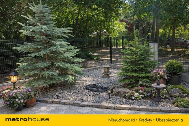 WYJĄTKOWY DOM W OTOCZENIU LASU.