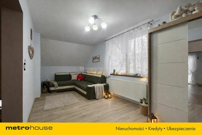 WYJĄTKOWY DOM W OTOCZENIU LASU.