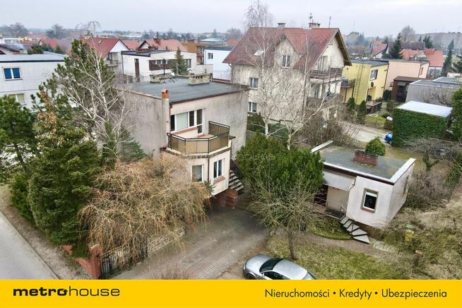 Duży dom w spokojnej okolicy!