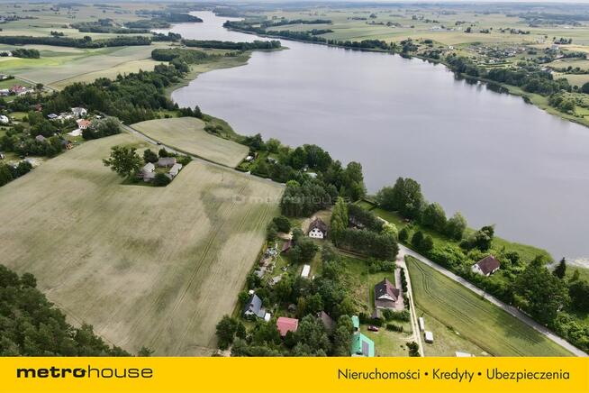 Dom z własnym pomostem w Skarlinie.