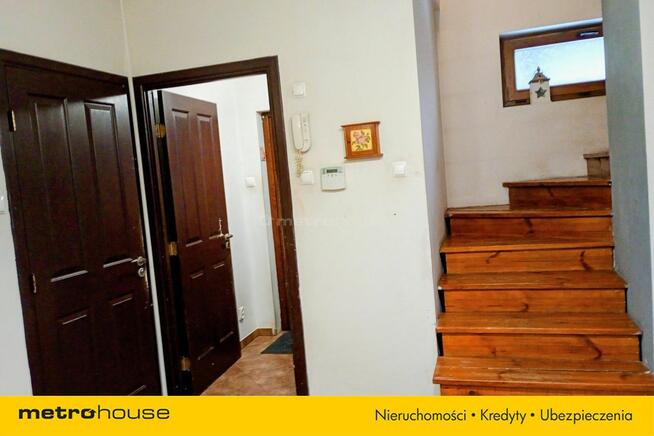 WOLNOSTOJĄCY DOM W JACHRANCE K. SEROCKA