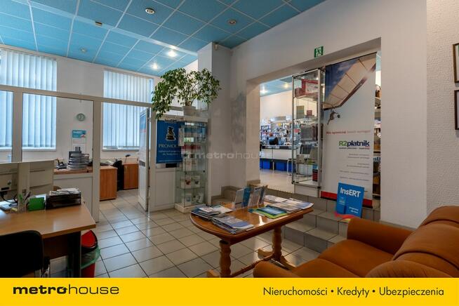 Lokal w centrum miasta w ruchliwej lokalizacji.