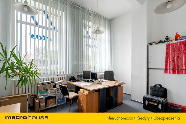 Lokal w centrum miasta w ruchliwej lokalizacji.