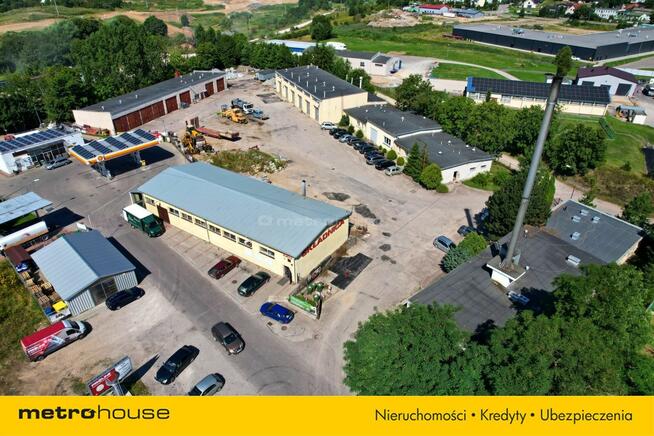 Magazyn z biurami na sprzedaż