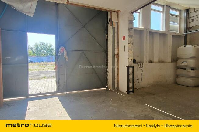 Hala - z pomieszczeniami socjalnymi, ogrzewana