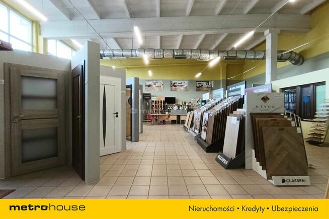 Na sprzedażbudynek handlowo-usługowy w Staszowie
