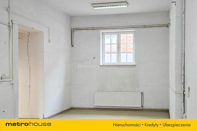 Lokal z własnym parkingiem - centrum!