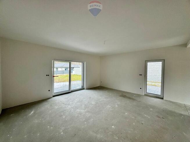 Nowy piękny dom parterowy obok Jeziora Rybnickiego