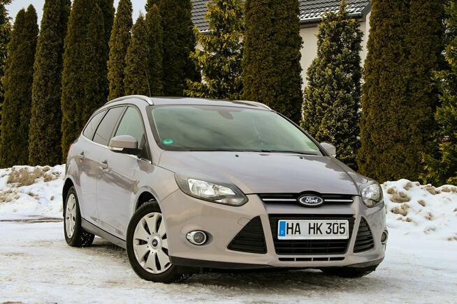 Ford Focus Nawigacja Tempomat Podgrzewane Fotele Podgrzewana Przednia Szyba 140KM