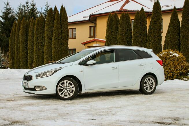 Kia Cee'd 128KM Kamera Nawigacja Podgrzewana Kierownica Tempomat Parktronik