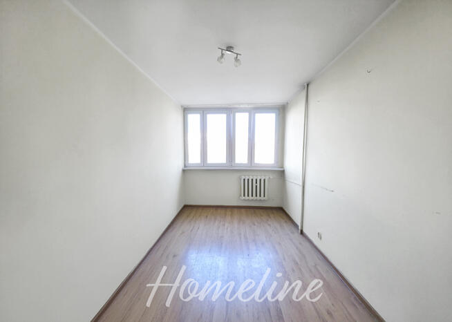 Słoneczne rozkładowe mieszkanie przy cichej ulicy