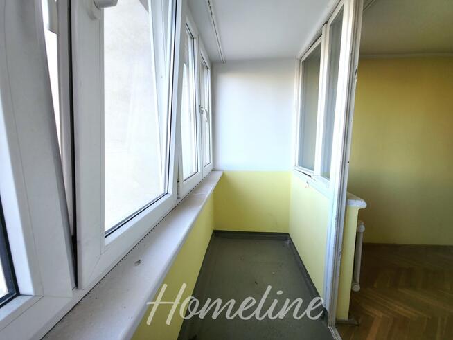 Słoneczne rozkładowe mieszkanie przy cichej ulicy