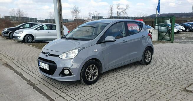 Hyundai i10 1,2 /LEDY/Alufelgi/Podgrzewana kierownica+fotele/Zestaw głośnomówiący