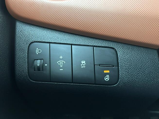 Hyundai i10 1,2 /LEDY/Alufelgi/Podgrzewana kierownica+fotele/Zestaw głośnomówiący
