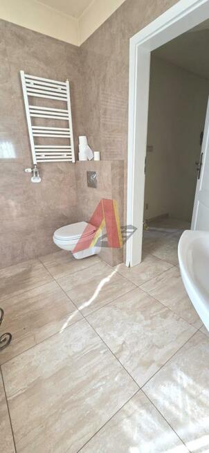 Dom Rząska gm. Zabierzów, Półkole