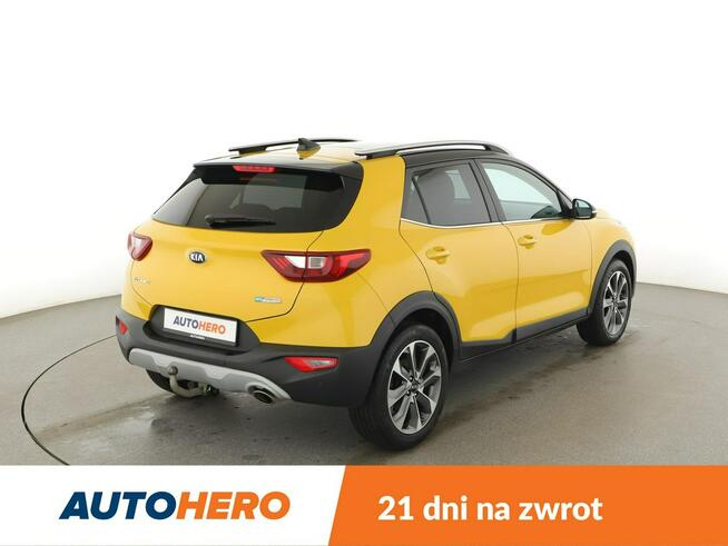 Kia Stonic automat mHEV navi kamera hak tempomat