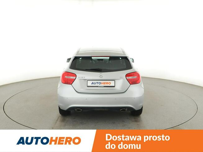 Mercedes A 180 A180 CDI Urban Klimatyzacja Nawigacja Grzane Fotele ParkAssist Kamera