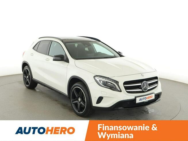 Mercedes GLA 250 4x4 automat full LED półskóra navi grzane fotele czujniki parkowania