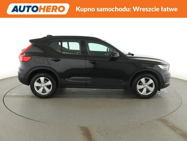 Volvo XC 40 automat full LED navi klima auto czujniki parkowania
