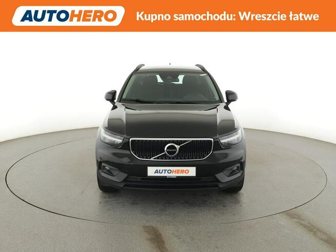 Volvo XC 40 automat full LED navi klima auto czujniki parkowania