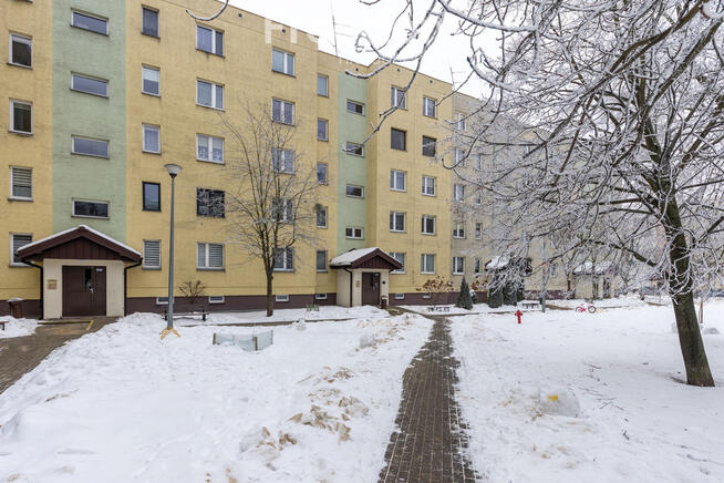 Atrakcyjne 3 pokojowe mieszkanie z dużym balkonem