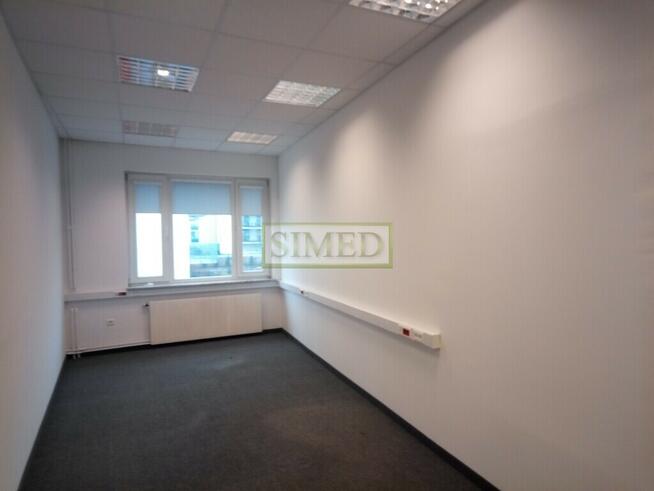 Małe biuro , parking , biurowiec , dostęp24h