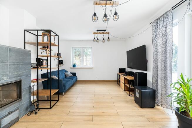 Dom Aleksandrów Łódzki, Piotrkowska