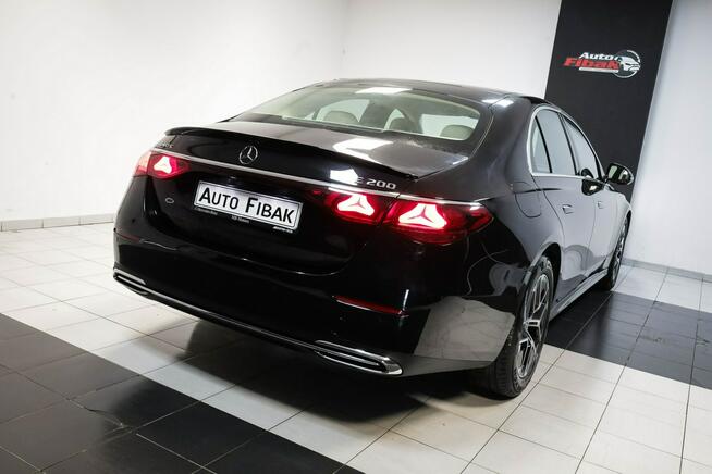 Mercedes E 200 4Matic*Salon Polska*Pakiet Gwarancyjny*Bezwypadkowy*Serwis ASO*Vat23%