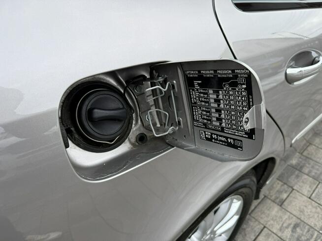 Mercedes E 200 Bardzo zadbana - 100% oryginalny przebieg