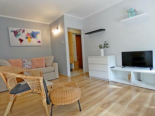 Kawalerka z klimatyzacją + WIFI- Solec 28