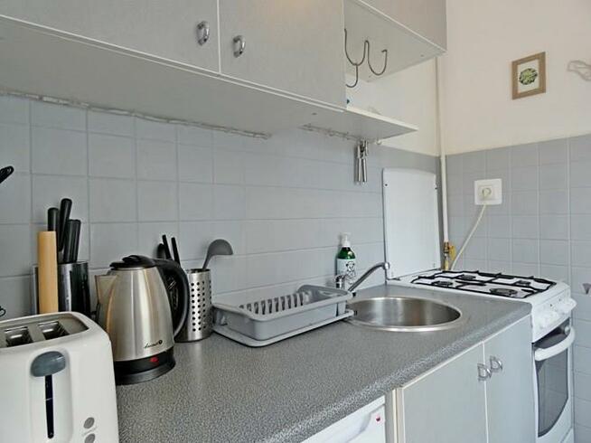 Kawalerka z klimatyzacją + WIFI- Solec 28