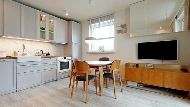 *3 pokoje z balkonem i garażem – Zamkowa 8