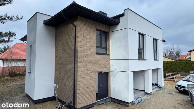Dom w Piastowie, 160 m2, garaż, odbiór wiosna 2026.