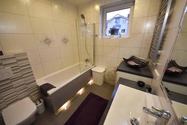 Do wynajęcia mieszkanie 3-pokojowe z miejscem