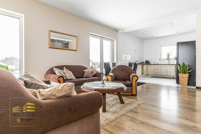 Dom Pałecznica gm. Niedźwiada,