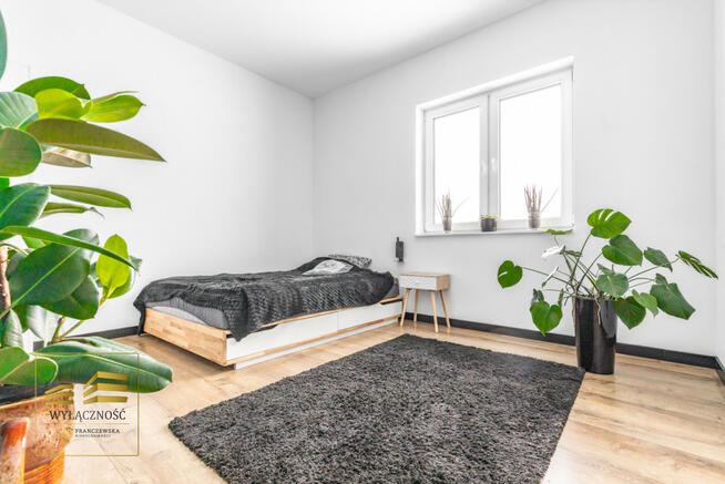 Dom Pałecznica gm. Niedźwiada,