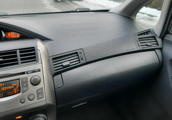 Toyota Verso 1.6 benzyna -bez rdzy-