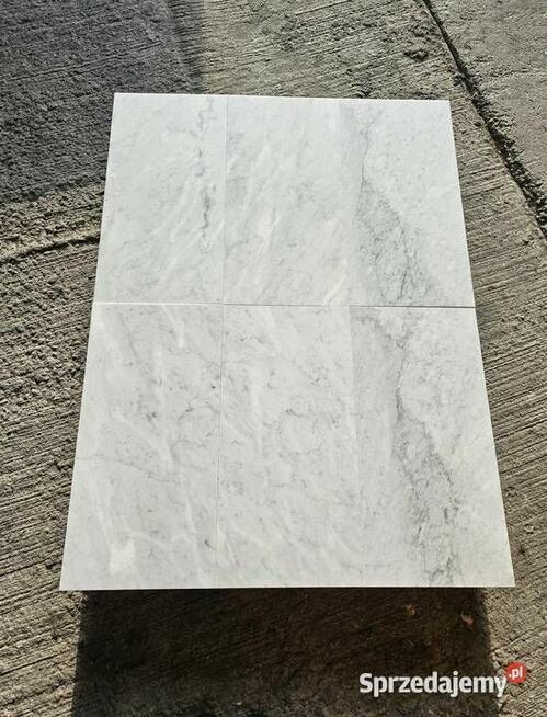 Płytki marmurowe Carrara Bianco 61x30,5x1 matowe