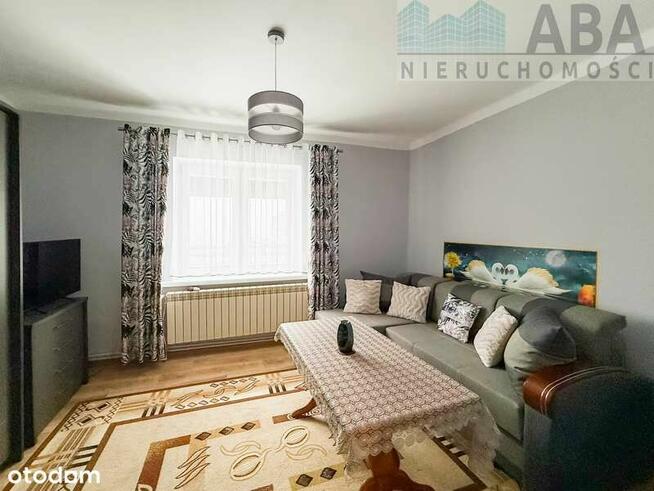 Przestronny dom z garażem w spokojnej okolicy