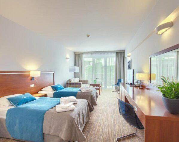 osoba do sprzątania pokoi, łazienek w hotelu Ikar Plaza