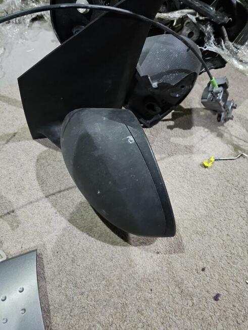 Lusterko peugeot 107