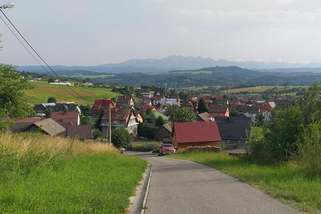 Działka budowlana z panoramicznym widokiem na okolicę i Tatr