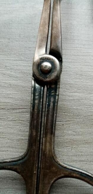 Sprzedam srebrny medalik