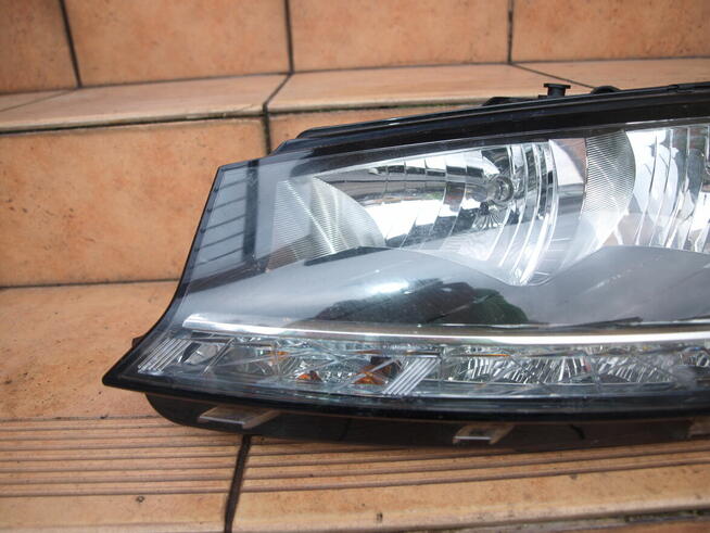 Skoda Fabia 3 lampa lewa przód (zwykła + Led) 2018 - 2022r