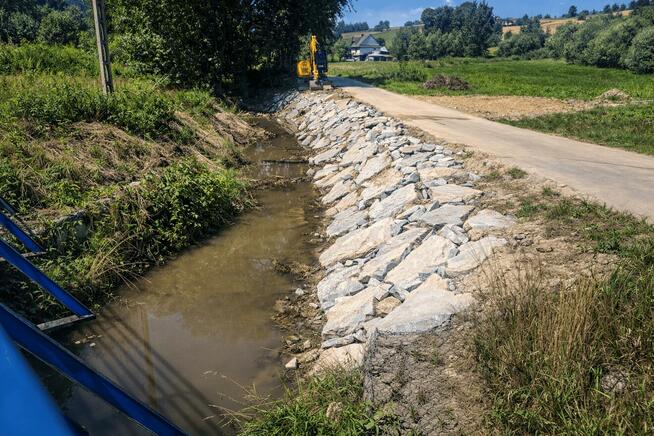 PRACE ZIEMNE koparką: 2,7 i 8t, wozidło wywrotka - transport