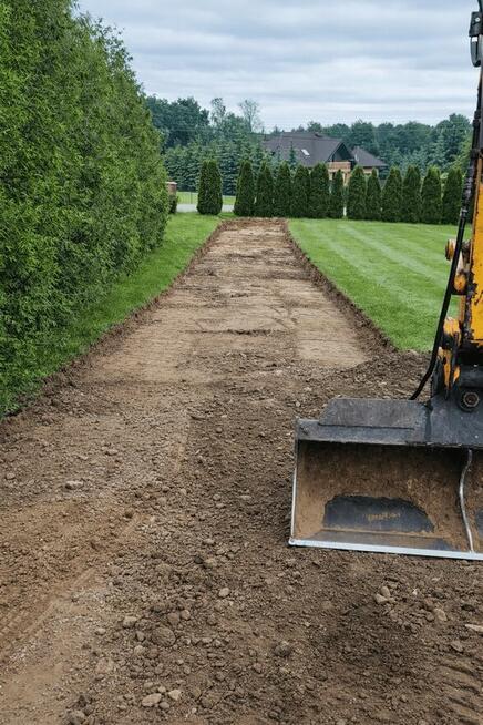 PRACE ZIEMNE koparką: 2,7 i 8t, wozidło wywrotka - transport