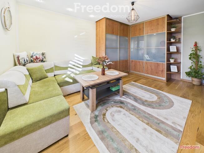 2 pokoje z prywatnym wejściem i dużą kuchnią